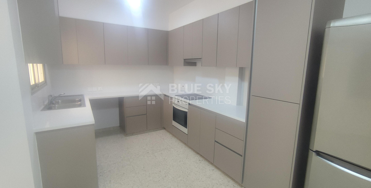 Spacious 3-Bedroom Upper House for Rent – Apostoloi Petrou & Pavlou, Near Tsirio