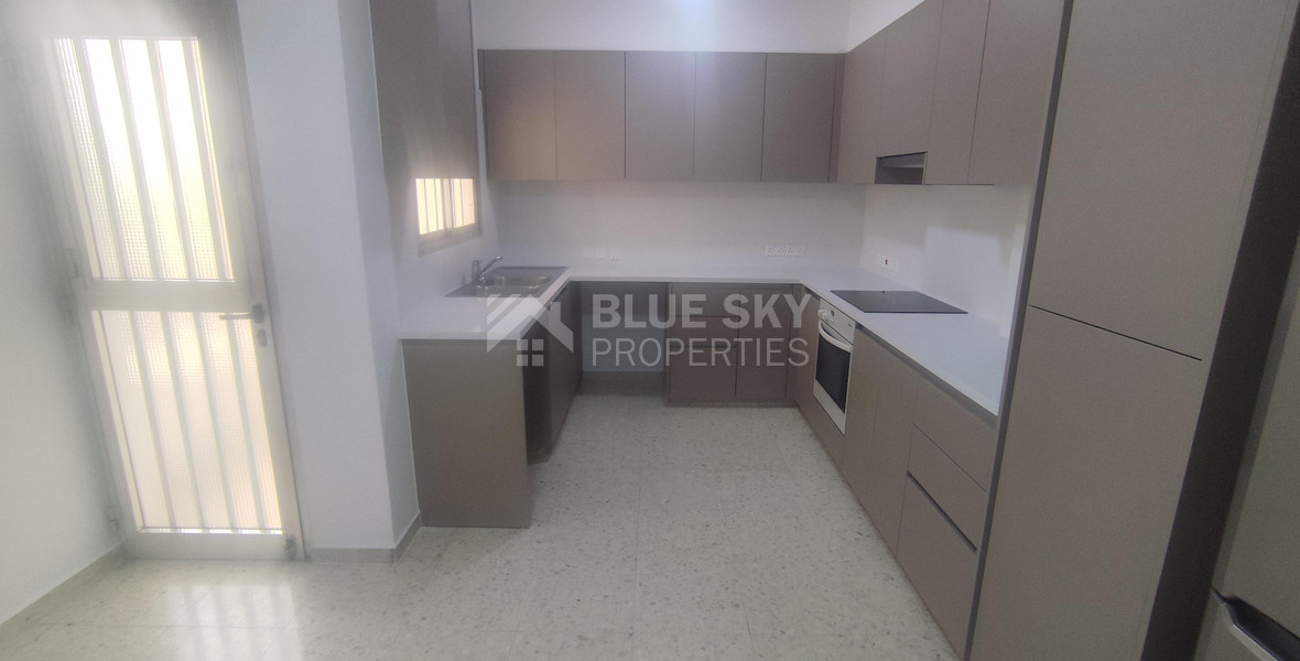 Spacious 3-Bedroom Upper House for Rent – Apostoloi Petrou & Pavlou, Near Tsirio