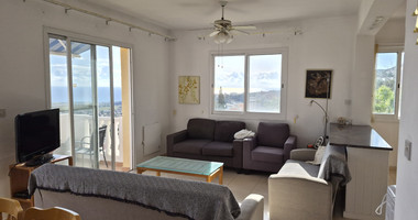 Elegant Two Bedroom Apartment for Rent in Peyia