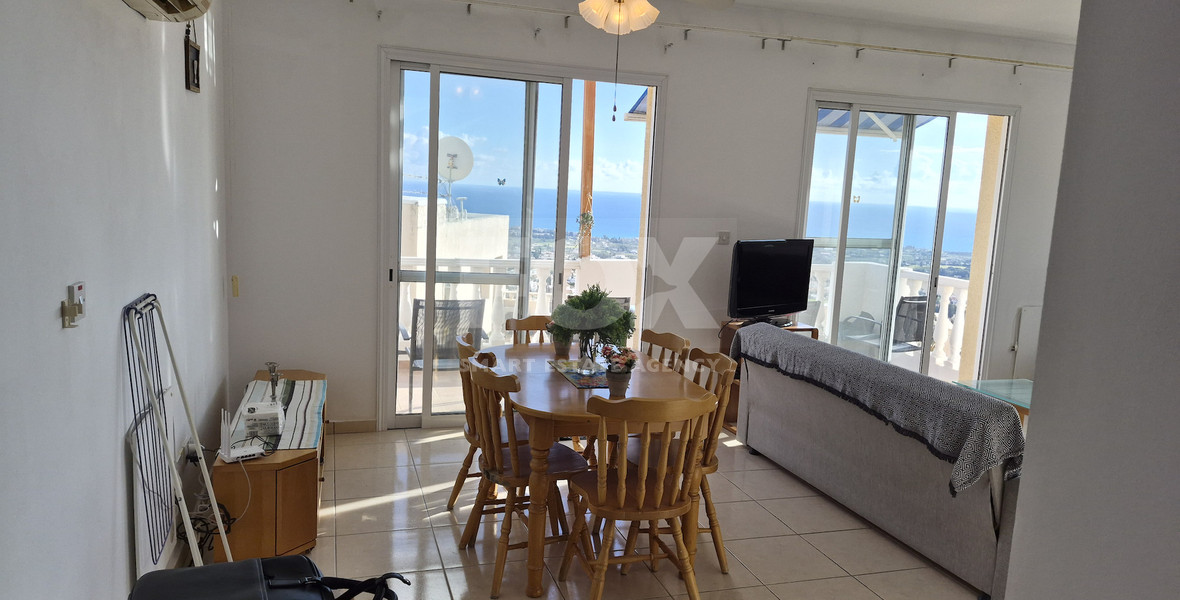 Elegant Two Bedroom Apartment for Rent in Peyia