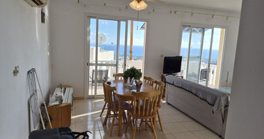 Elegant Two Bedroom Apartment for Rent in Peyia