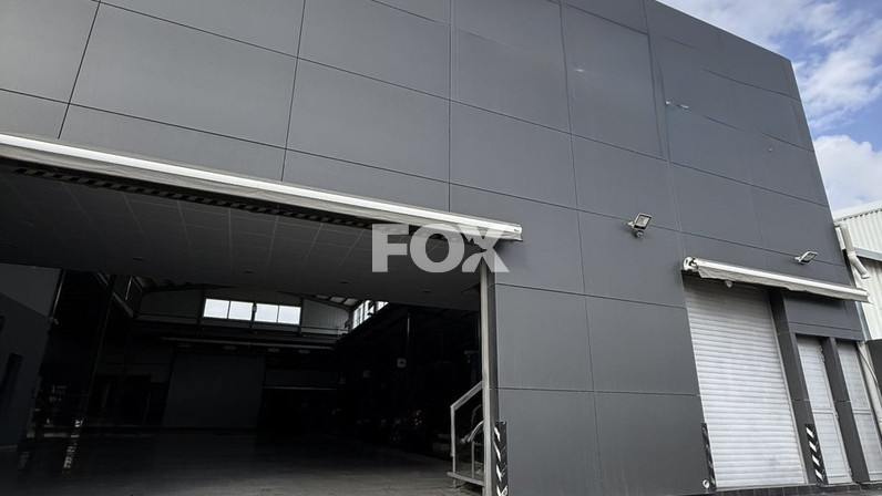 Warehouse 760 m² for sale in Pano Polemidia, Limassol, Cyprus