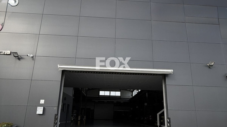 Warehouse 760 m² for sale in Pano Polemidia, Limassol, Cyprus