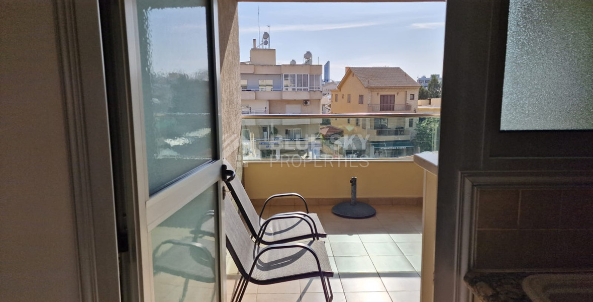 Fully Furnished Two Bedroom Apartment for rent in Mesa Geitonia
