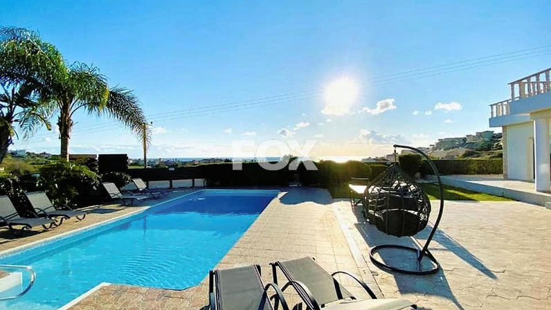 Commercial properties 300 m² for rent in Chlorakas, Paphos, Cyprus