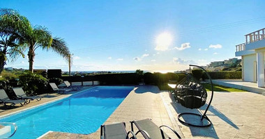 Spacious Five Bedroom Detached Villa for Rent in Chlorakas