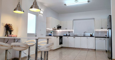 Spacious Five Bedroom Detached Villa for Rent in Chlorakas