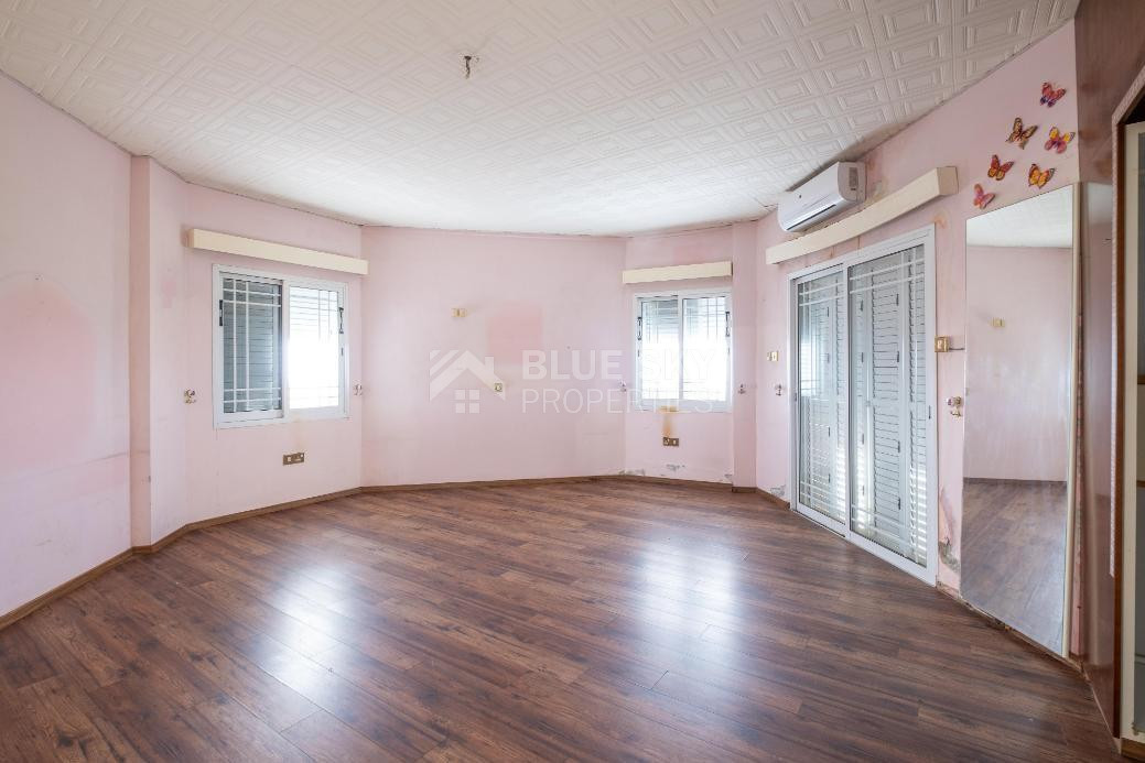 Luxury Detached House with Swimming Pool for Sale in Pegeia, Cyprus