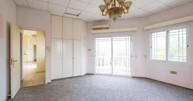 Luxury Detached House with Swimming Pool for Sale in Pegeia, Cyprus