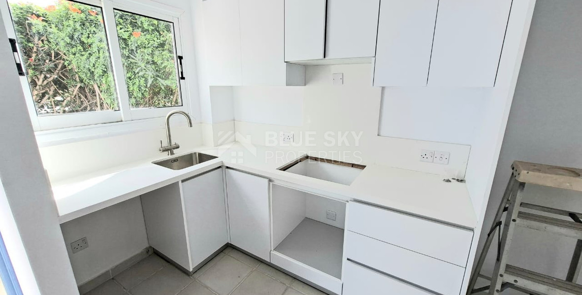 Modern Apartment in Kato Paphos,  Closed to the Beach and Amenitiess ,for sale