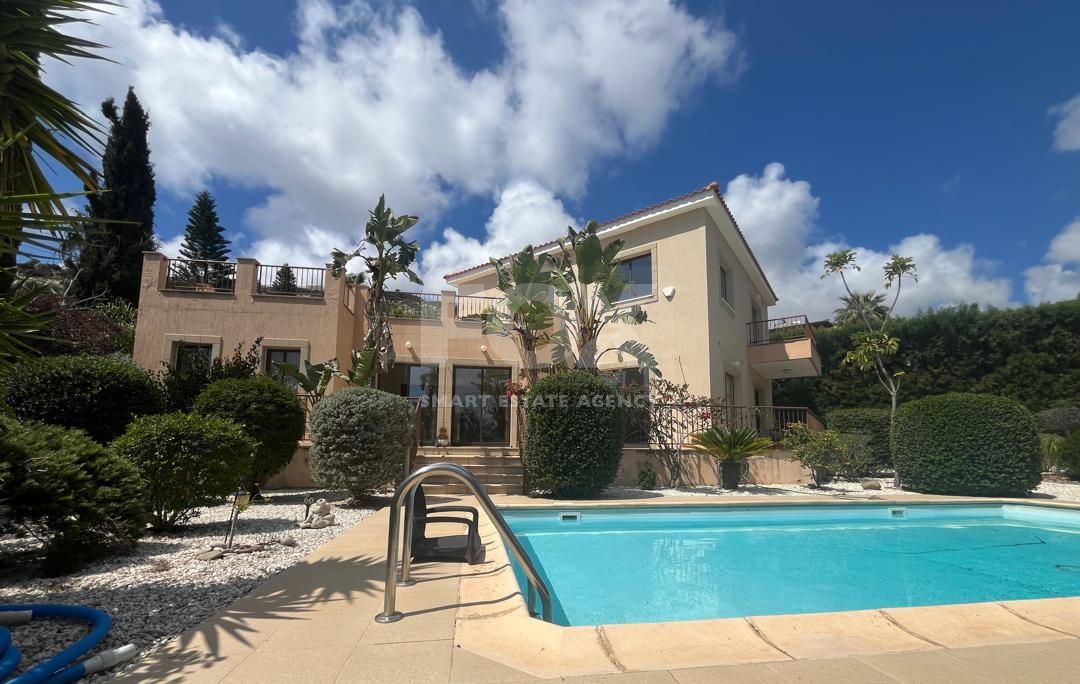 Spacious Furnished House With Sea View in Peyia, Paphos