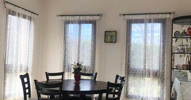 Spacious Furnished House With Sea View in Peyia, Paphos