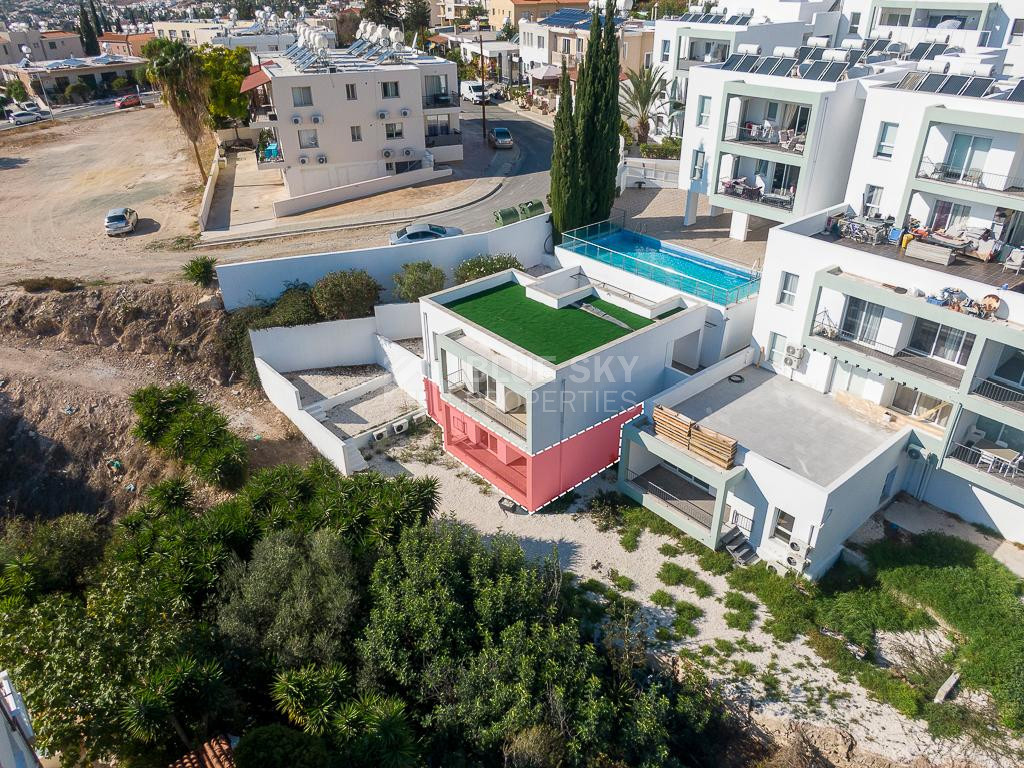 Two bedroom apartment for sale, with seperate title deed in Peyia for sale