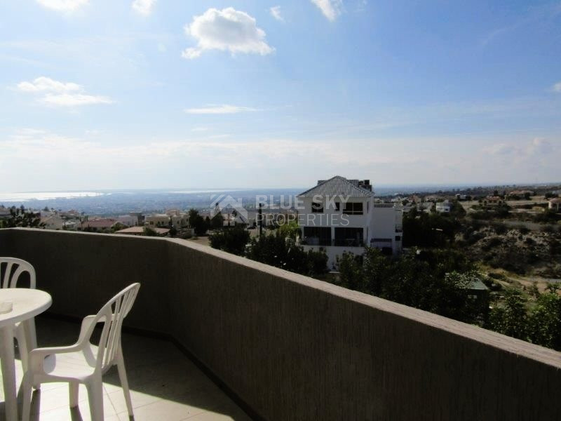 Four bedroom House with Sea View in the Lefkothea Hills, Limassol, Cyprus