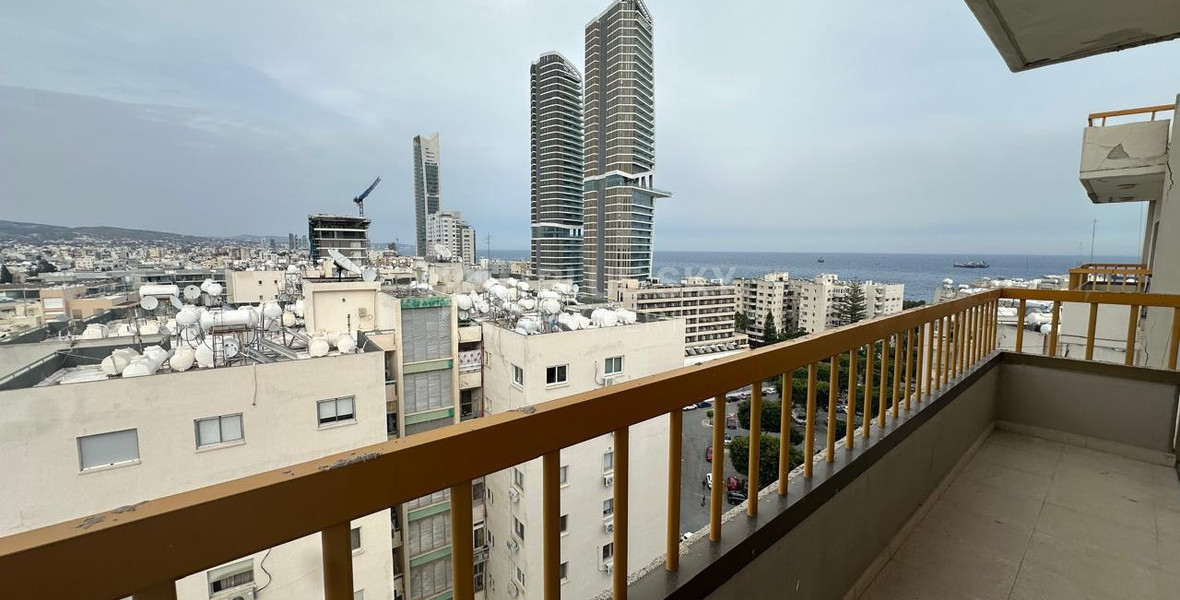 Panoramic Two-Bedroom Apartment for Rent – Neapoli, Limassol