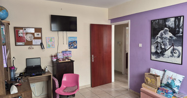 Two-Bedroom Ground floor Apartment for Sale in Geroskipou with title deeds