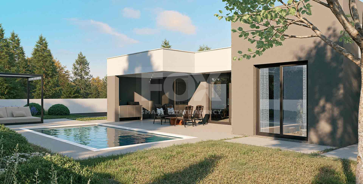 Contemporary three Bedroom Villa in Chloraka , in Paphos – Close to Beach & Harbour