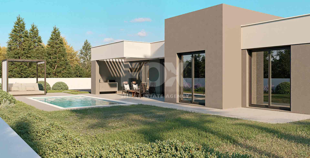 Contemporary three Bedroom Villa in Chloraka , in Paphos – Close to Beach & Harbour
