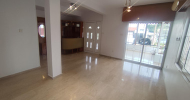 Spacious 3-Bedroom House for rent in Zakaki – Available Now