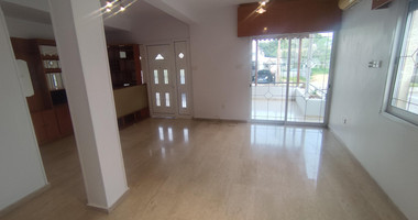 Spacious 3-Bedroom House for rent in Zakaki – Available Now