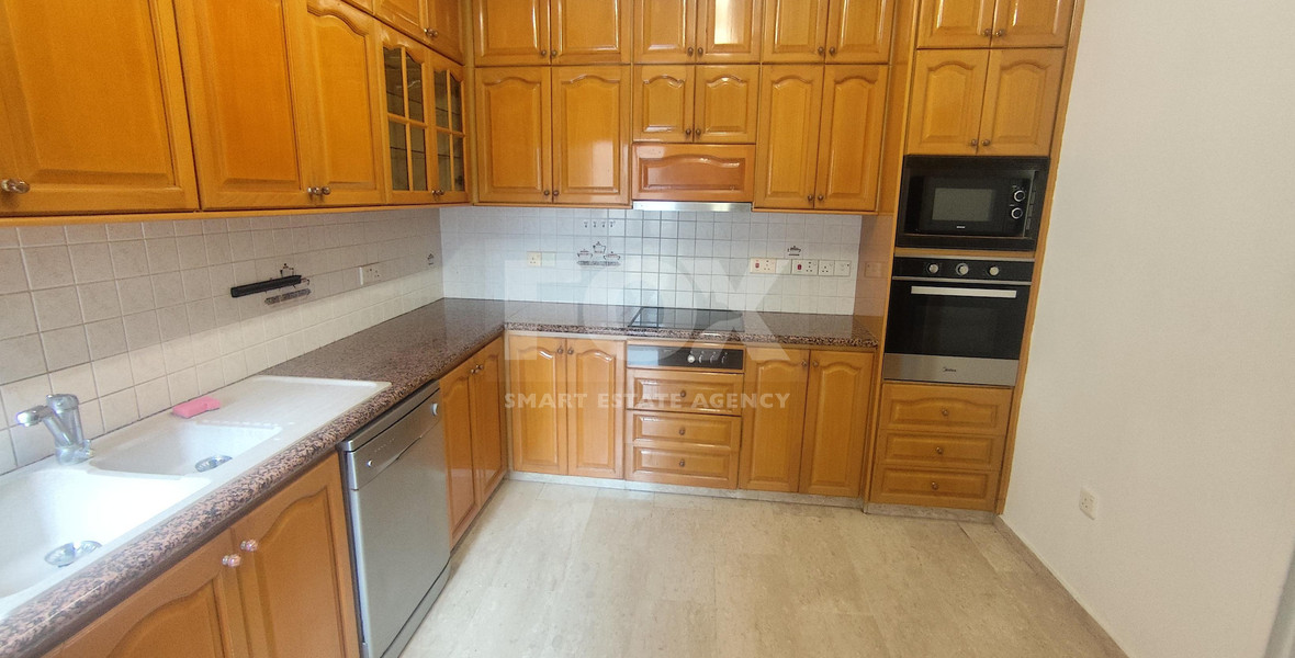 Spacious 3-Bedroom House for rent in Zakaki – Available Now