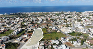 Contemporary three bedroom Gated Homes with Sea Views and Luxury Finishes in Chloraka, Paphos for sale