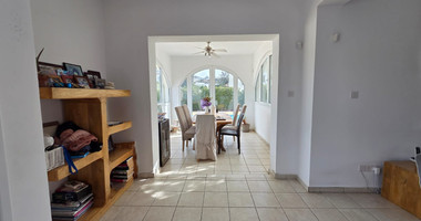 Three bedroom detached house for rent in Agios Tychonas - furnished with private pool