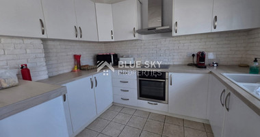 Three bedroom detached house for rent in Agios Tychonas - furnished with private pool