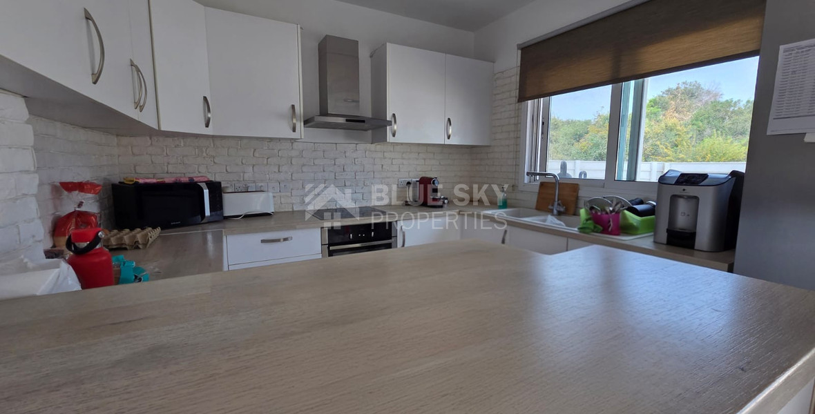 Three bedroom detached house for rent in Agios Tychonas - furnished with private pool