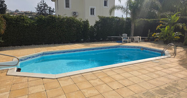 Three bedroom detached house for rent in Agios Tychonas - furnished with private pool