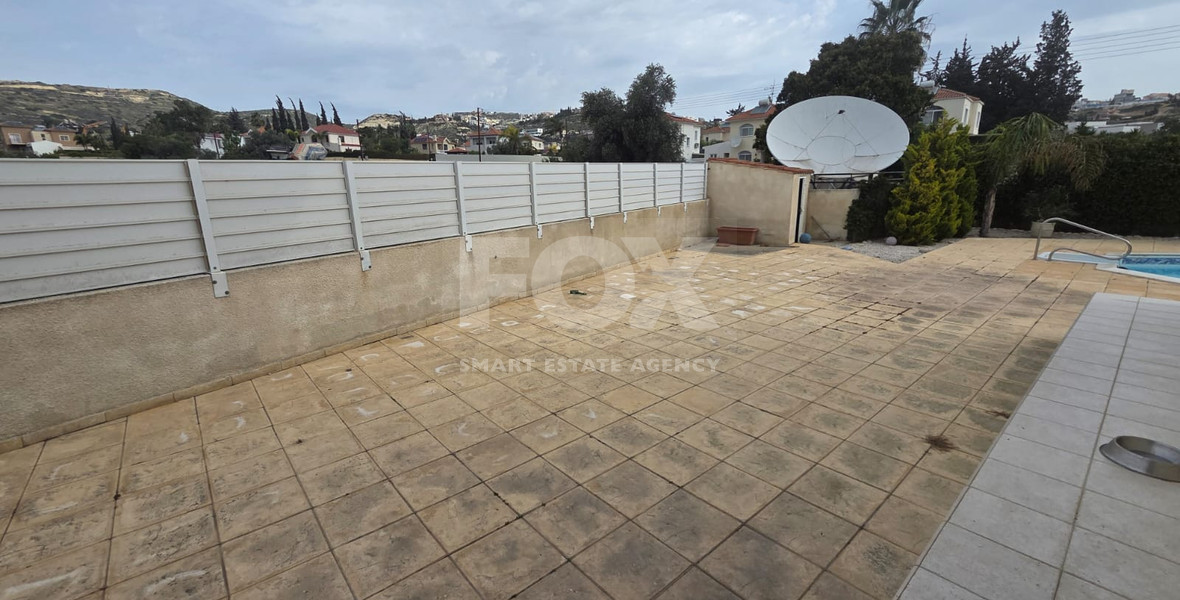 Three bedroom detached house for rent in Agios Tychonas - furnished with private pool