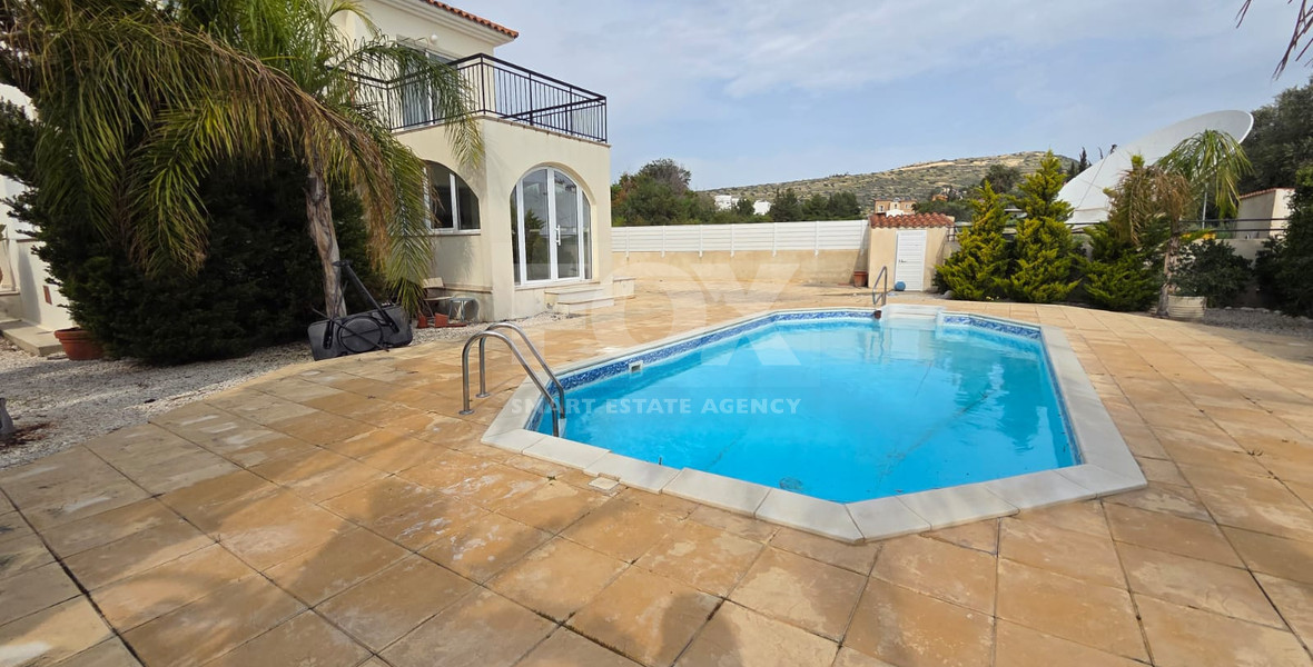 Three bedroom detached house for rent in Agios Tychonas - furnished with private pool