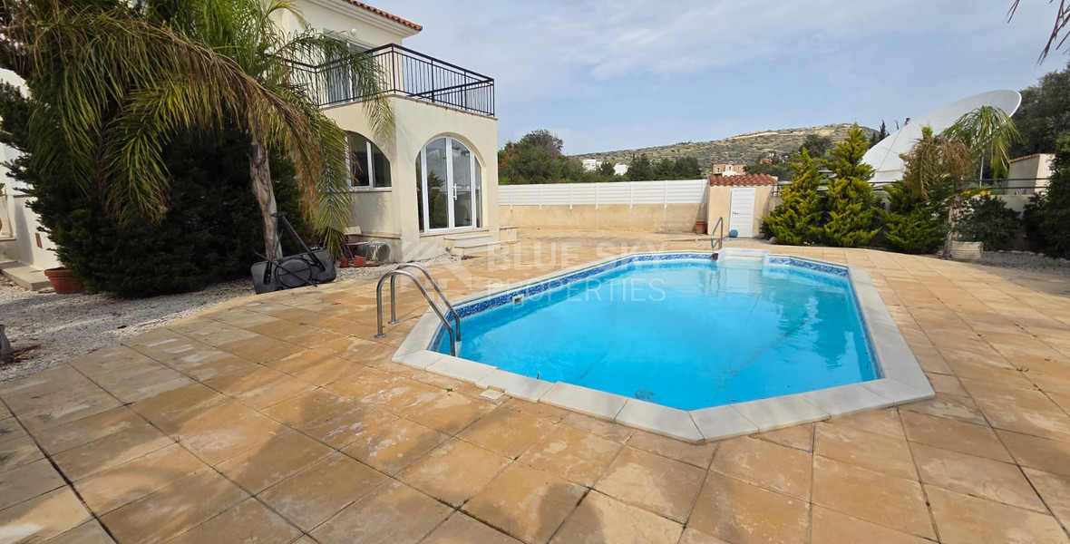 Three bedroom detached house for rent in Agios Tychonas - furnished with private pool