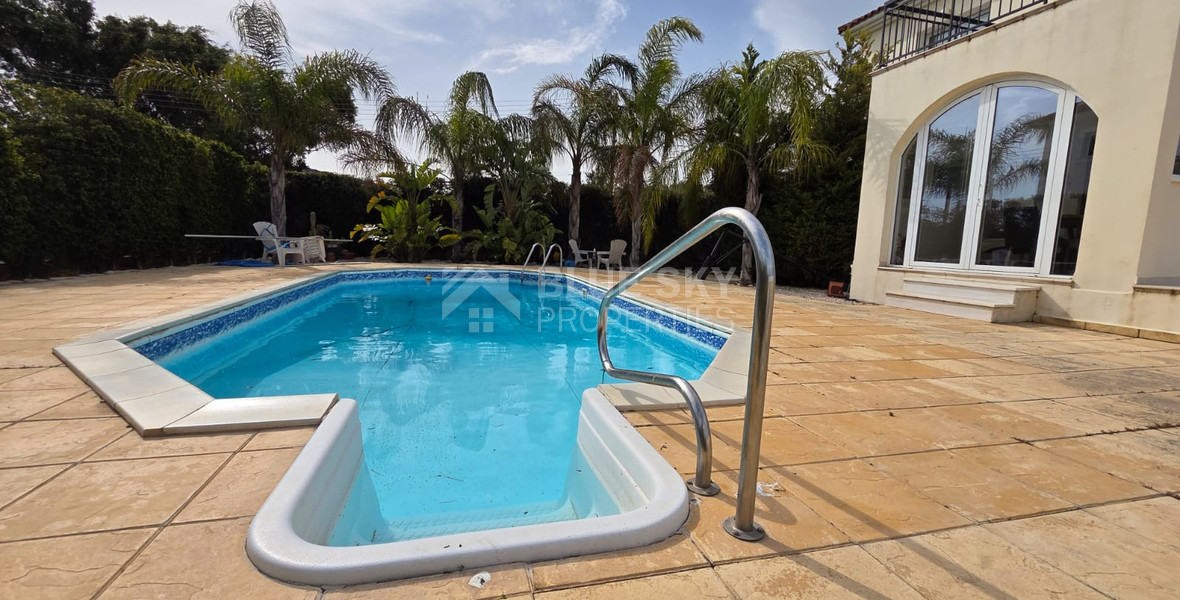 Three bedroom detached house for rent in Agios Tychonas - furnished with private pool