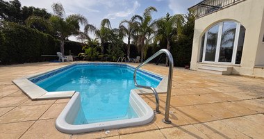 Three bedroom detached house for rent in Agios Tychonas - furnished with private pool