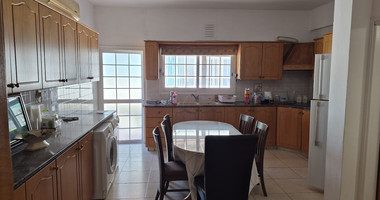 Three Bedroom Ground Floor House for Rent in Agios Theodoros, Paphos