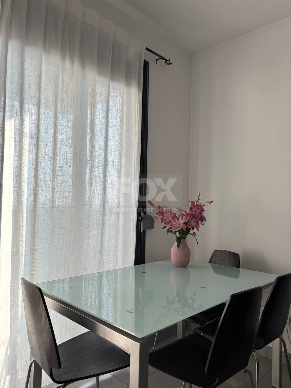 Modern 2-Bedroom Apartment for Rent in Mesa Geitonia – Fully Furnished & Move-In Ready