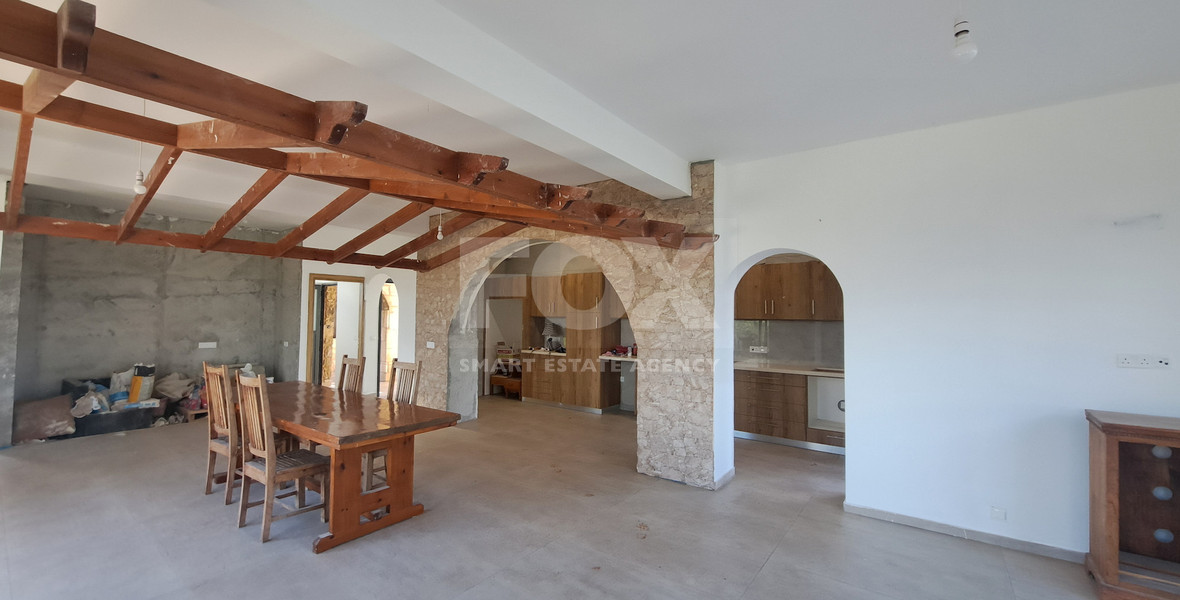 Modern Six Bedroom Villa in Lasa with Sea Views