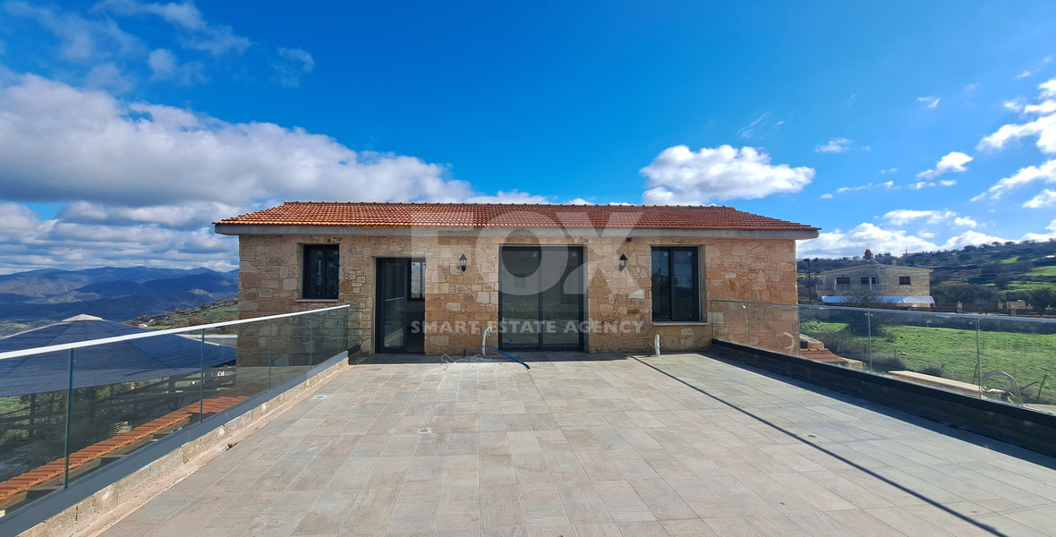 Modern Six Bedroom Villa in Lasa with Sea Views