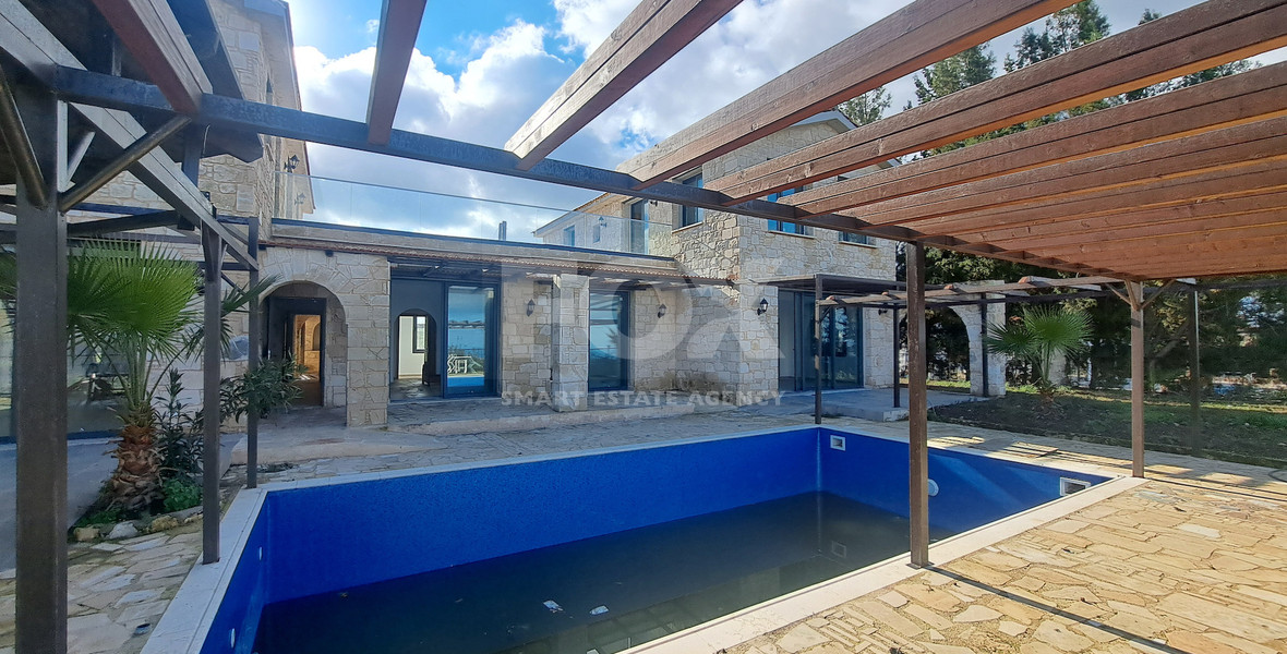 Modern Six Bedroom Villa in Lasa with Sea Views