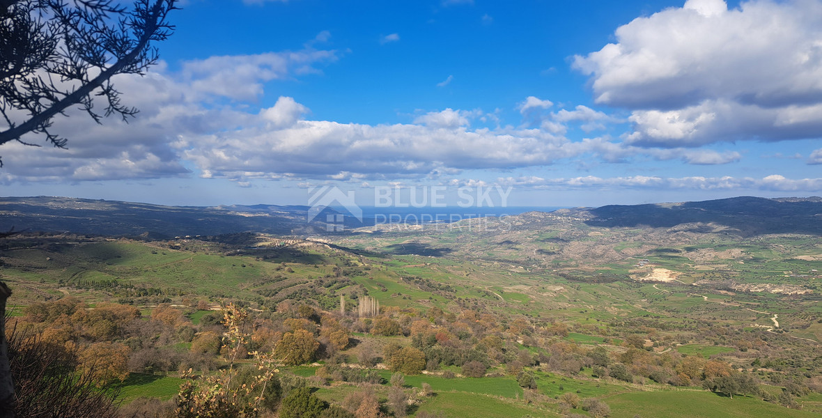 Modern Six Bedroom Villa in Lasa with Sea Views