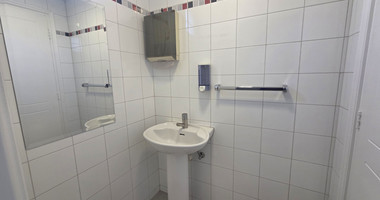 Clinic/ Office/ Private tutoring school/ Yoga studio for rent in Katholiki