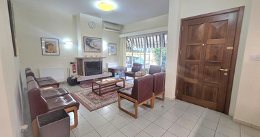 Clinic/ Office/ Private tutoring school/ Yoga studio for rent in Katholiki