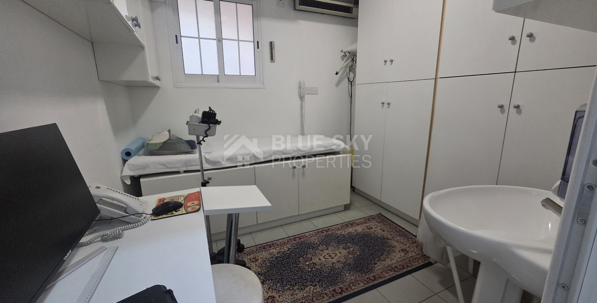 Clinic/ Office/ Private tutoring school/ Yoga studio for rent in Katholiki