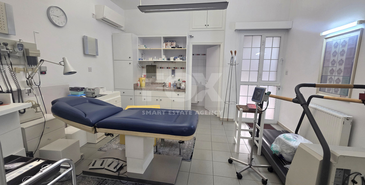 Clinic/ Office/ Private tutoring school/ Yoga studio for rent in Katholiki