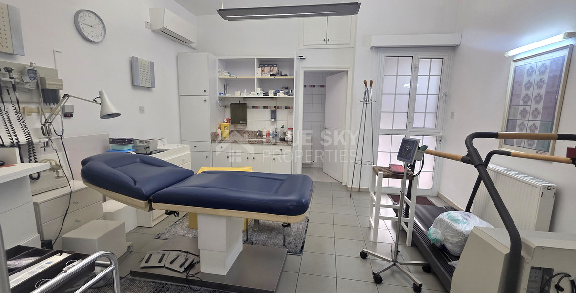 Clinic/ Office/ Private tutoring school/ Yoga studio for rent in Katholiki