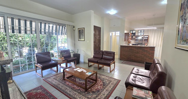 Clinic/ Office/ Private tutoring school/ Yoga studio for rent in Katholiki