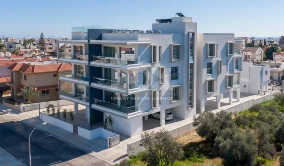 Modern Two-Bedroom Furnished Apartment for Rent in Limassol with Communal Pool & Rooftop Terrace