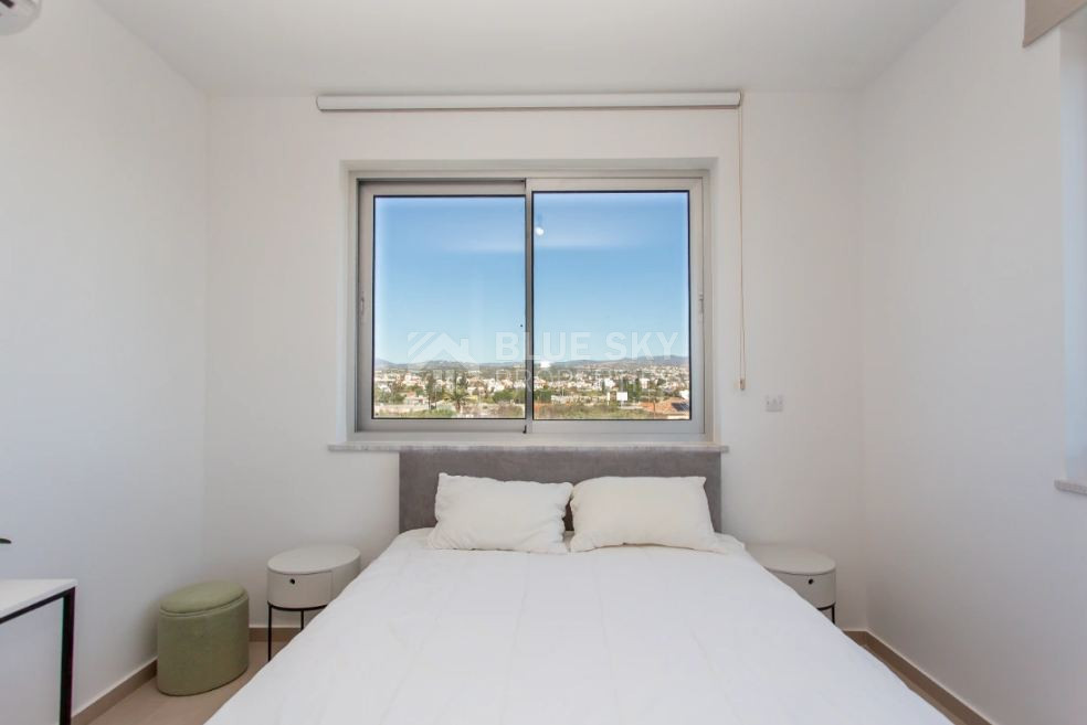 Modern One-Bedroom Furnished Apartment for Rent in Kato Polemidia with Communal Pool & Rooftop Terrace