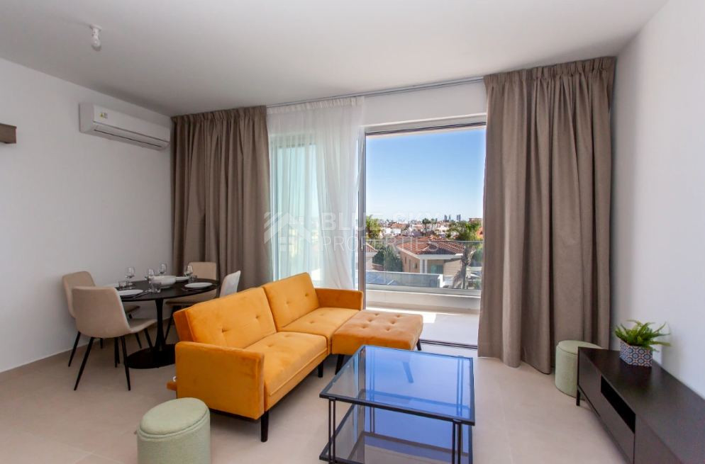 Modern One-Bedroom Furnished Apartment for Rent in Kato Polemidia with Communal Pool & Rooftop Terrace